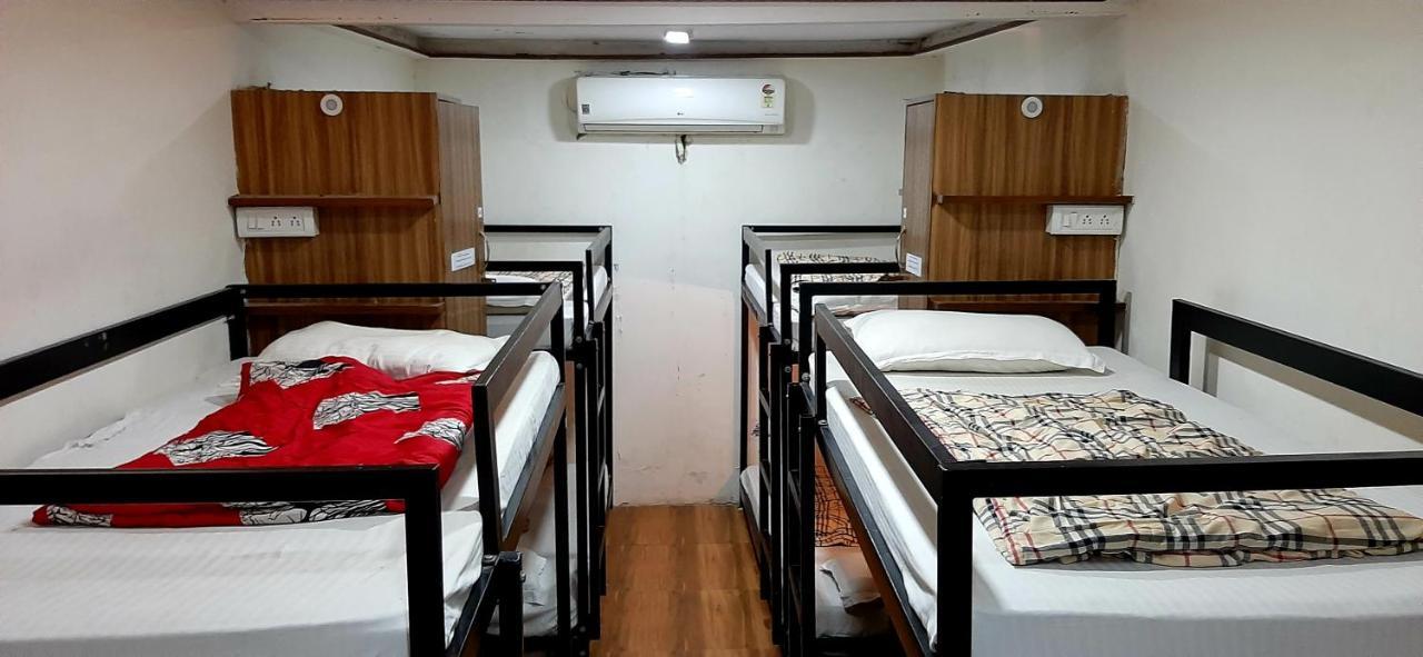 Comfort Stay Hostel New Delhi Eksteriør billede